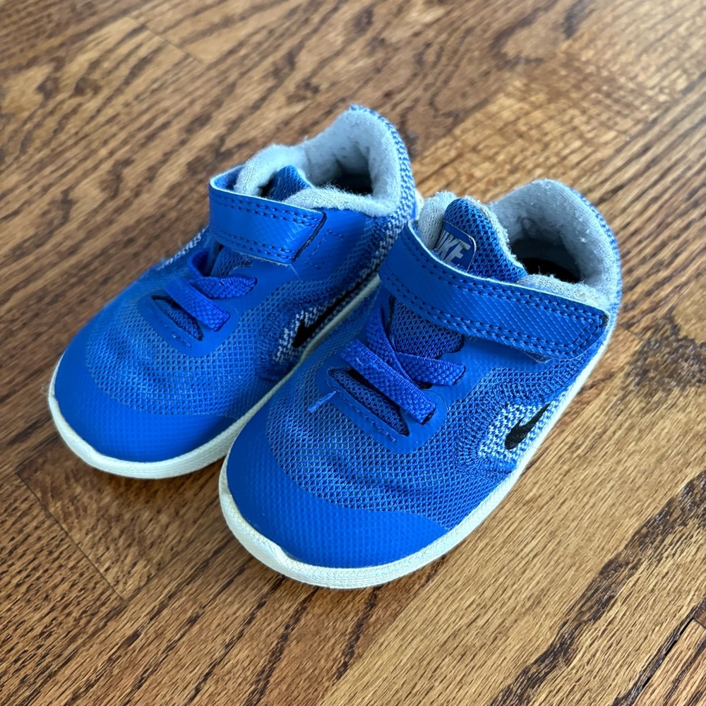 Nike Toddler revolution Royal Blue shoes